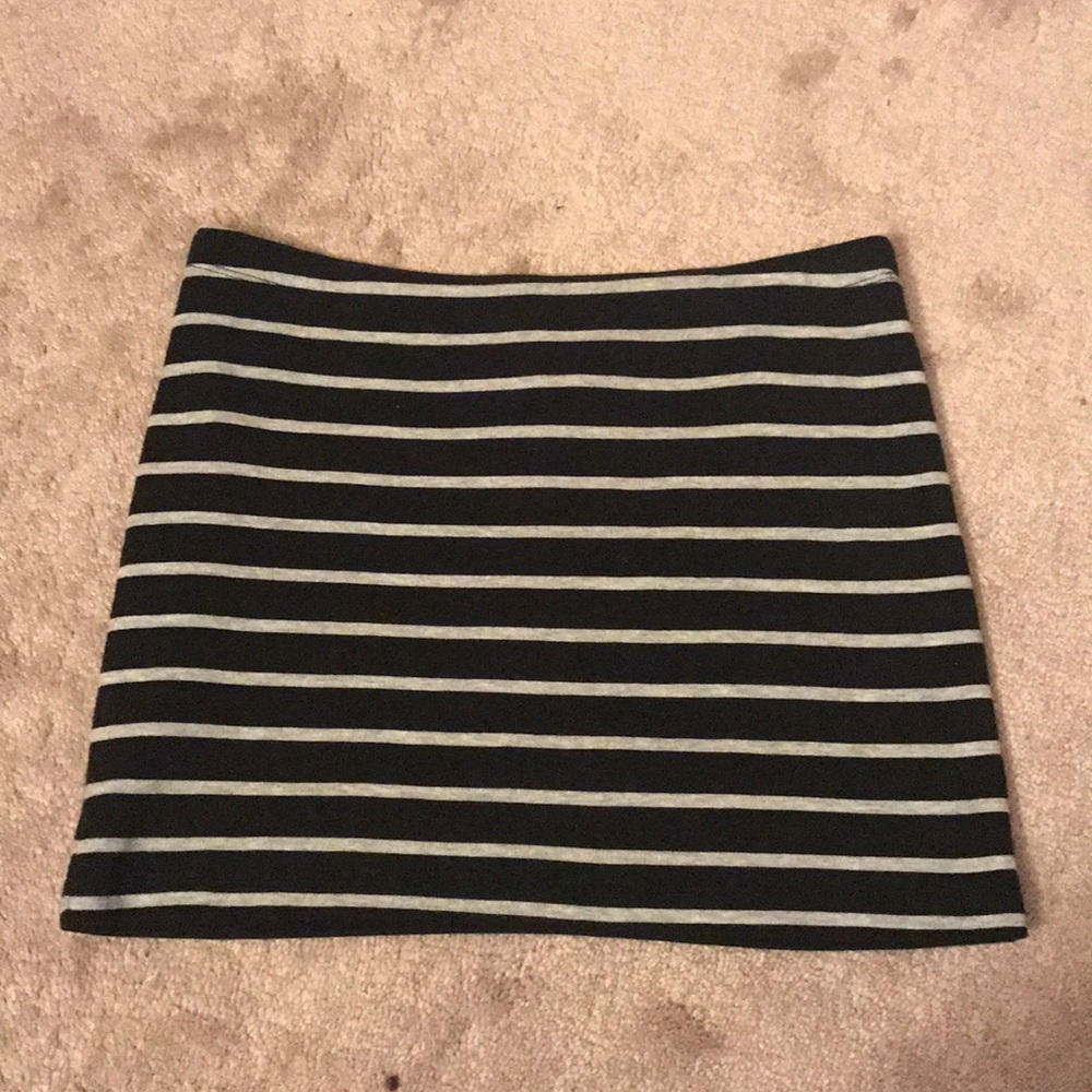 Black and grey striped pencil skirt